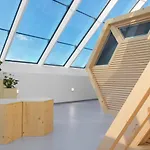 Honeybee - Hisa Kranjske Cebele