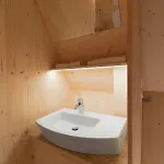 Honeybee - Hisa Kranjske Cebele *