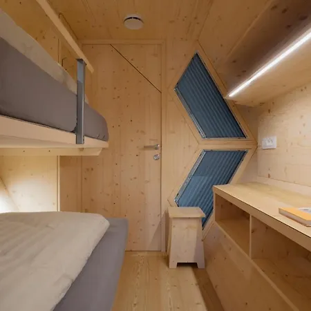 Гостевой дом Honeybee - Hisa Kranjske Cebele Visnja Gora