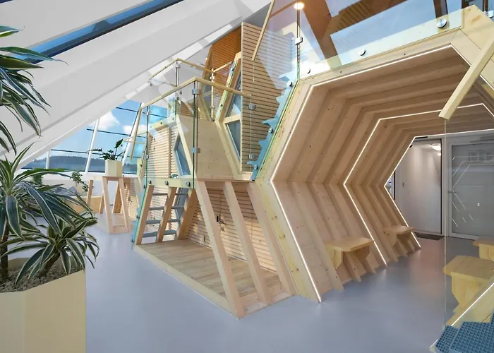 Honeybee - Hisa Kranjske Cebele *