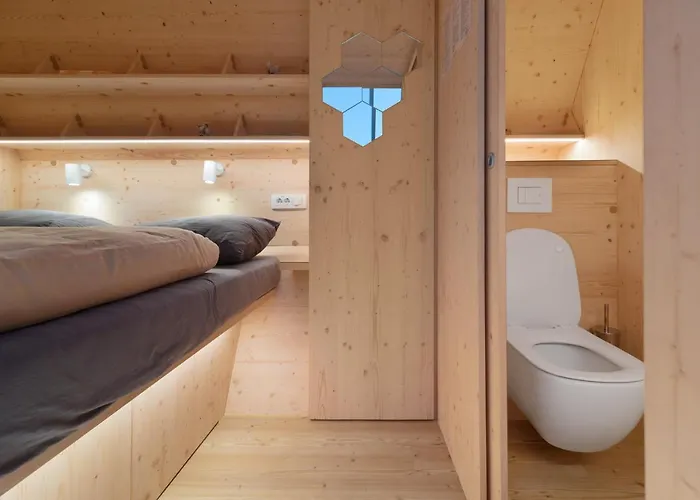 Honeybee - Hisa Kranjske Cebele بيت ضيافة