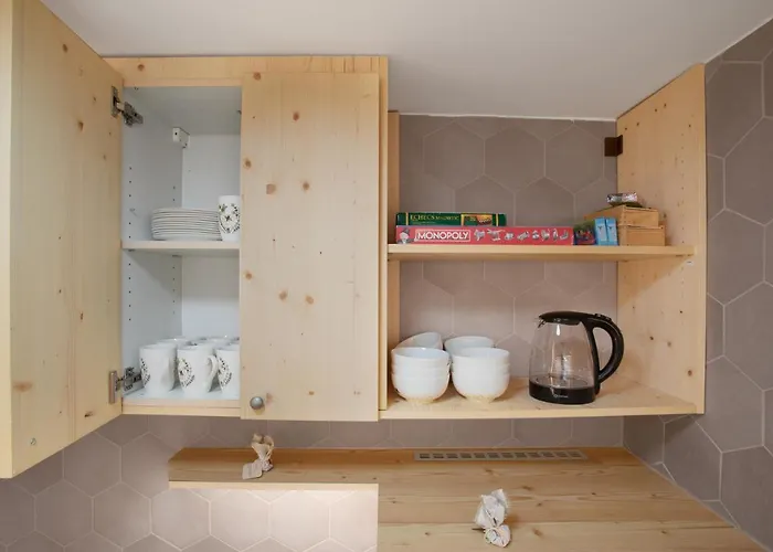 Honeybee - Hisa Kranjske Cebele *